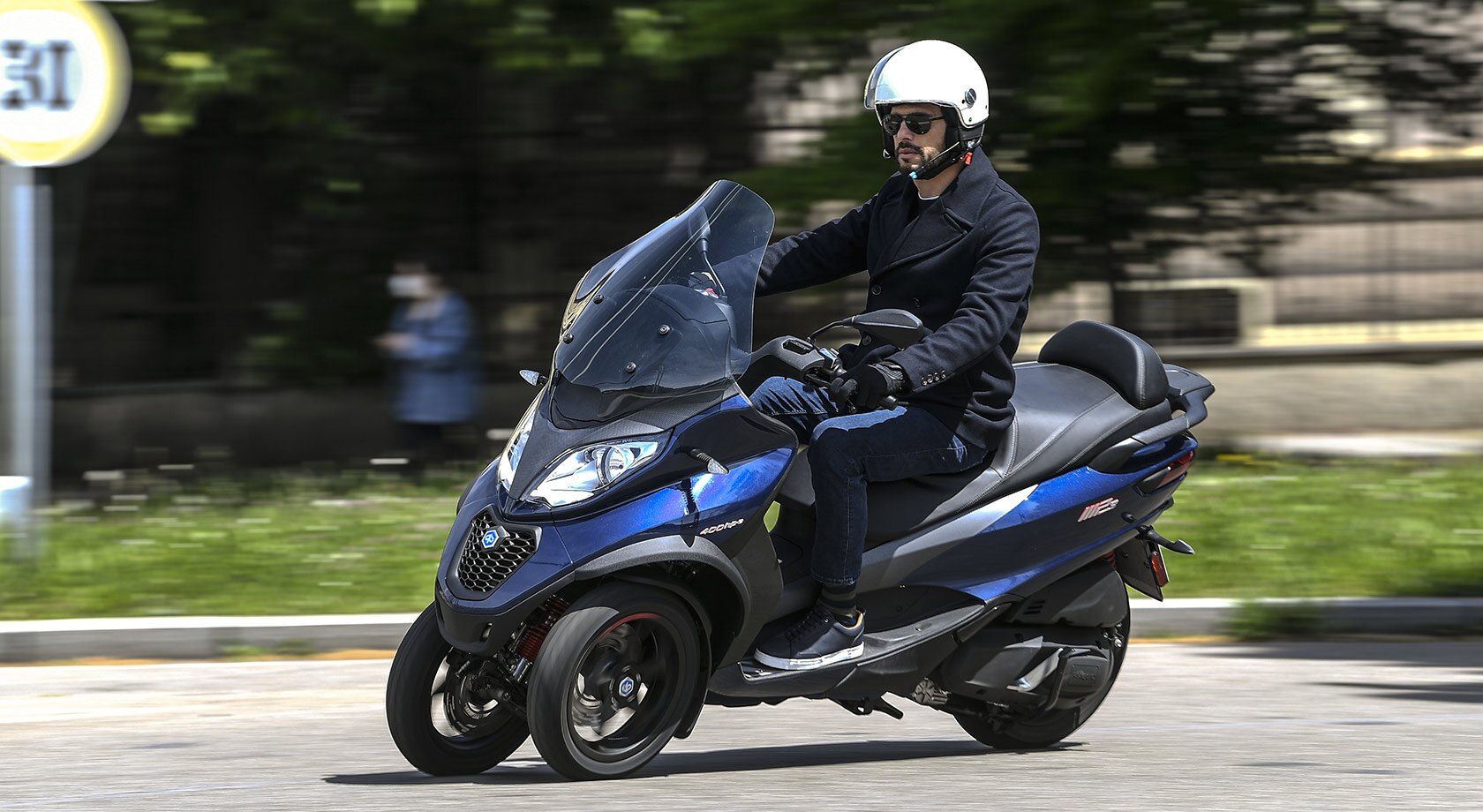 Piaggio Mp3 400 1680x920 Gallery 4