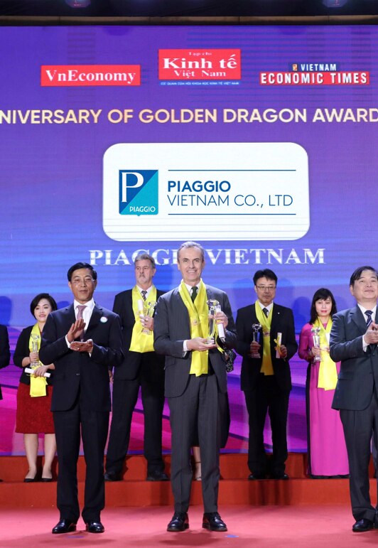 PIAGGIO VIỆT NAM ĐƯỢC VINH DANH TRONG TOP 50 DOANH NGHIỆP FDI TẠI GIẢI THƯỞNG RỒNG VÀNG LẦN THỨ 20 PIAGGIO VIỆT NAM ĐƯỢC VINH DANH TRONG TOP 50 DOANH NGHIỆP FDI TẠI GIẢI THƯỞNG RỒNG VÀNG LẦN THỨ 20